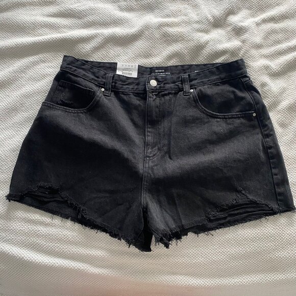 🖤👖 High-Waisted Denim Shorts by Cotton On - Size 14 for Effortless Style - Picture 1 of 4